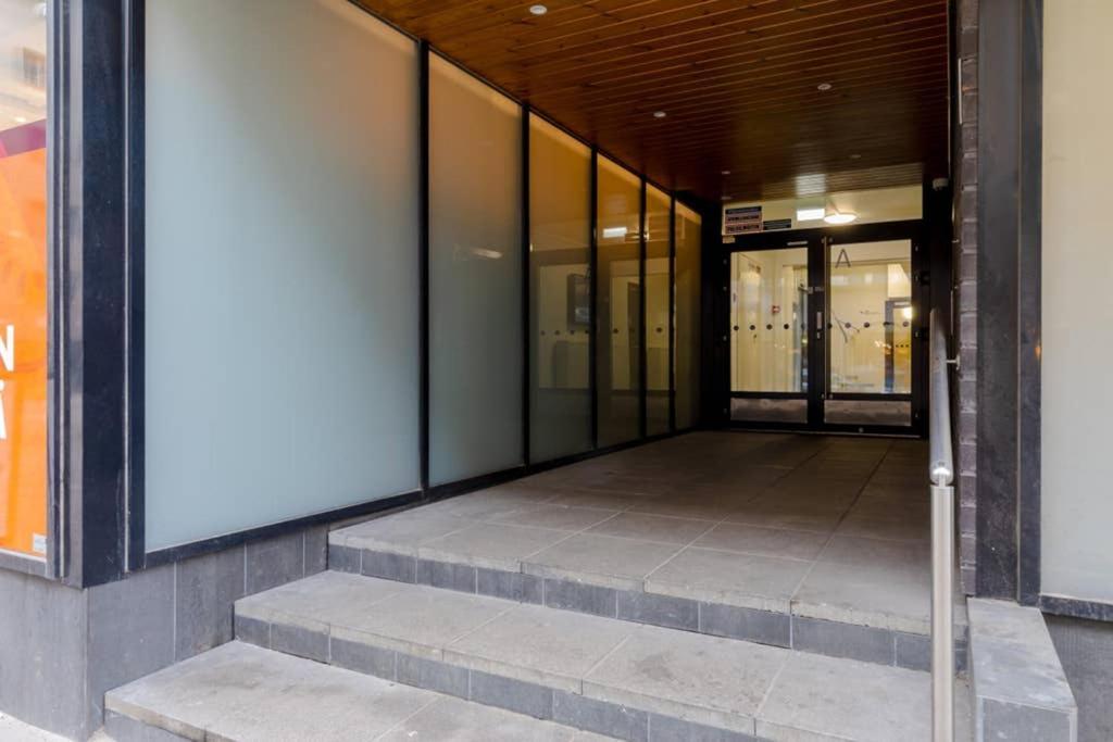 Sleek And Spacious 3 Bedroom Apartment In City Centre Helsinky Exteriér fotografie